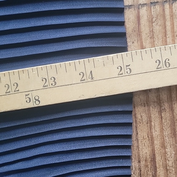 AWARE by Vero Moda Navy blouse pleated long sleeves classic sz M - Picture 6 of 6